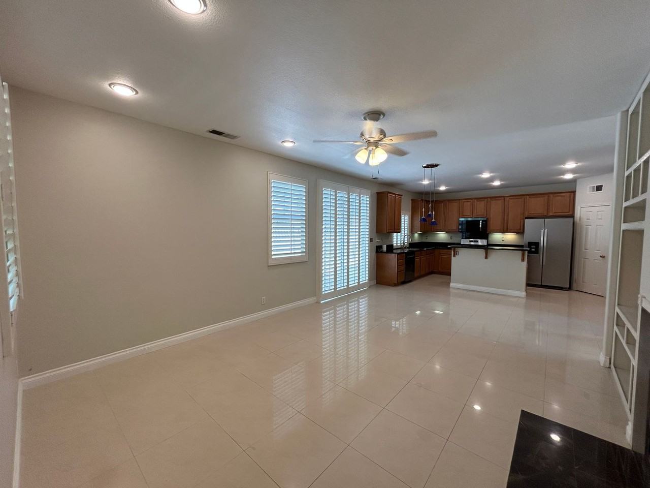 1361 Osborne Ct - Photo 4 of 34