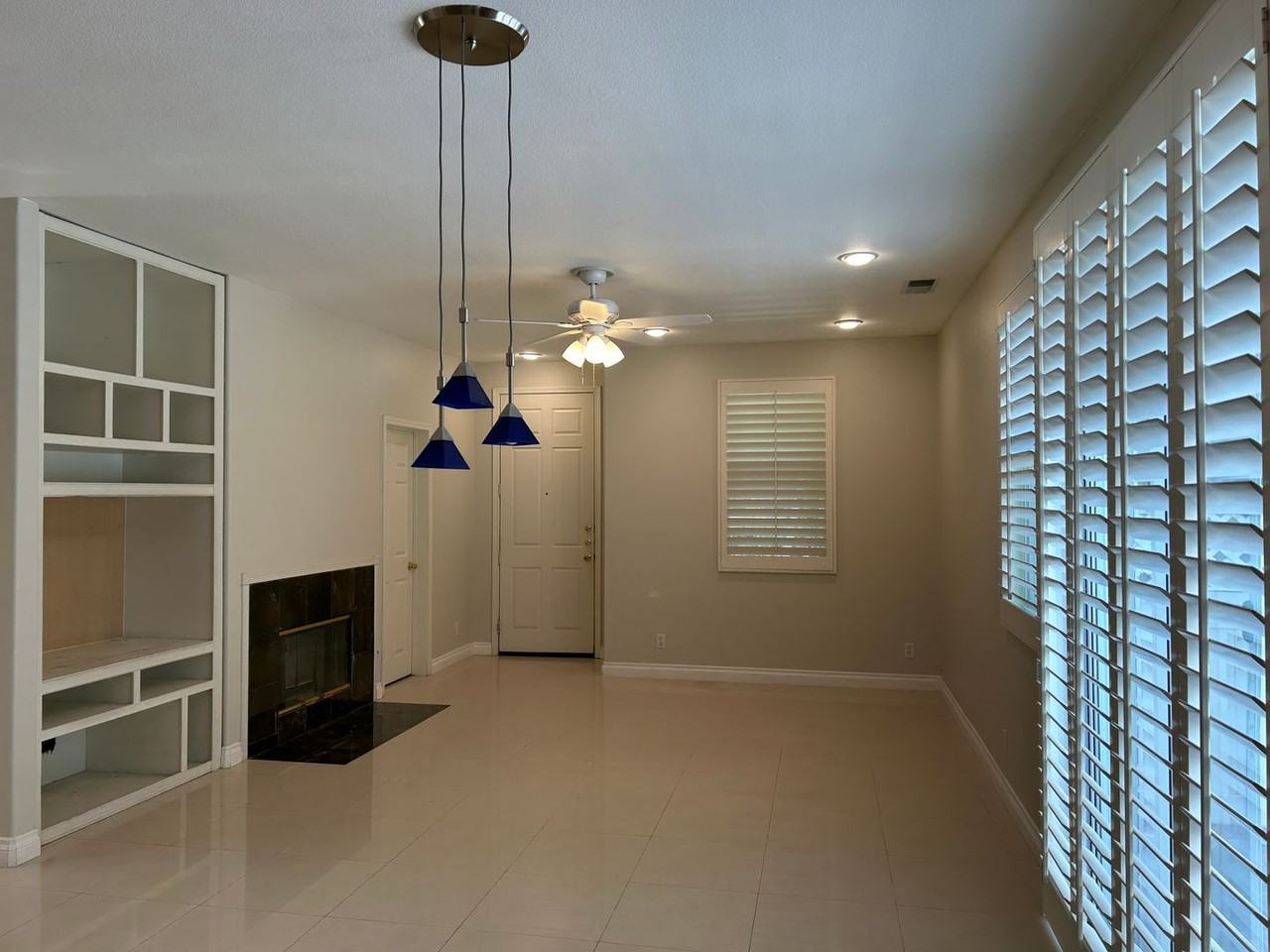 1361 Osborne Ct - Photo 5 of 34