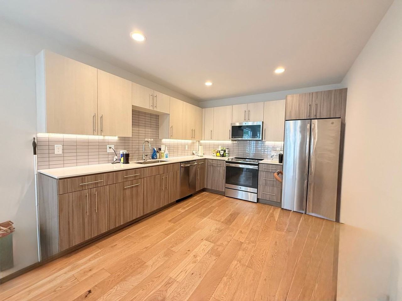 207 16th Ave #A - Photo 3 of 16