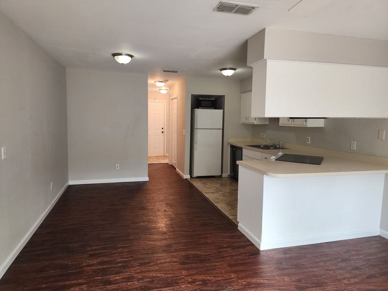 4455 W 19th St #17 - Photo 6 of 19
