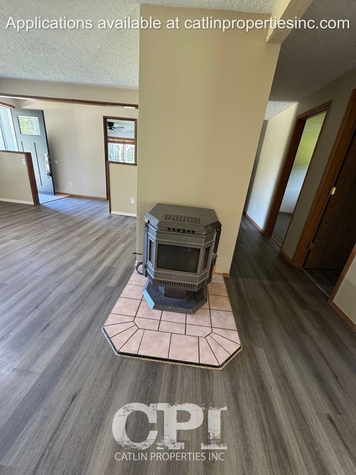 251 Je Johnson Rd - Photo 5 of 38