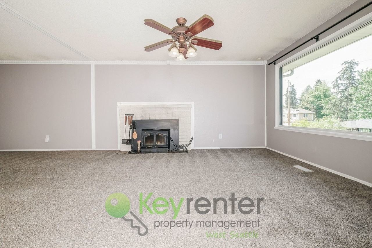1327 S 232nd St - Photo 6 of 27