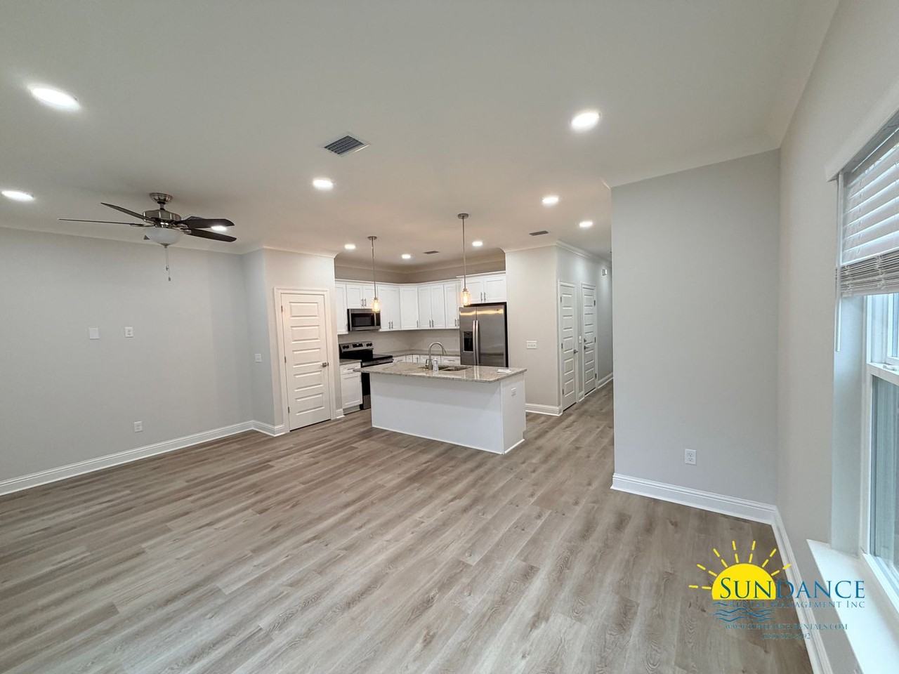 699 Woodlawn Ave Nw - Photo 2 of 20