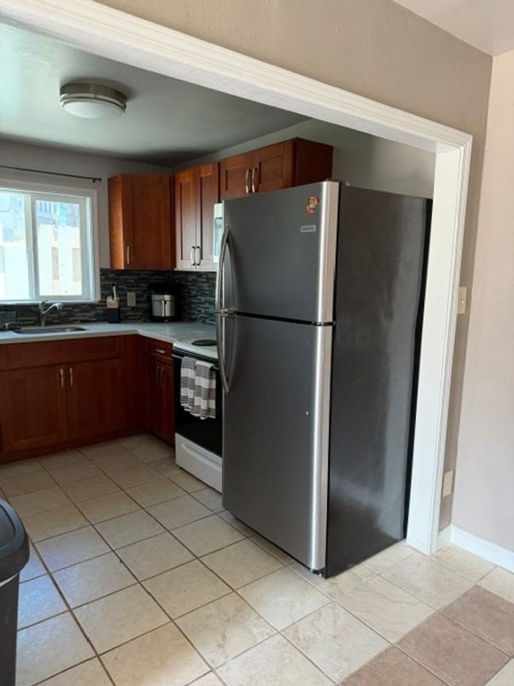 190 Eleu Place - Photo 6 of 19