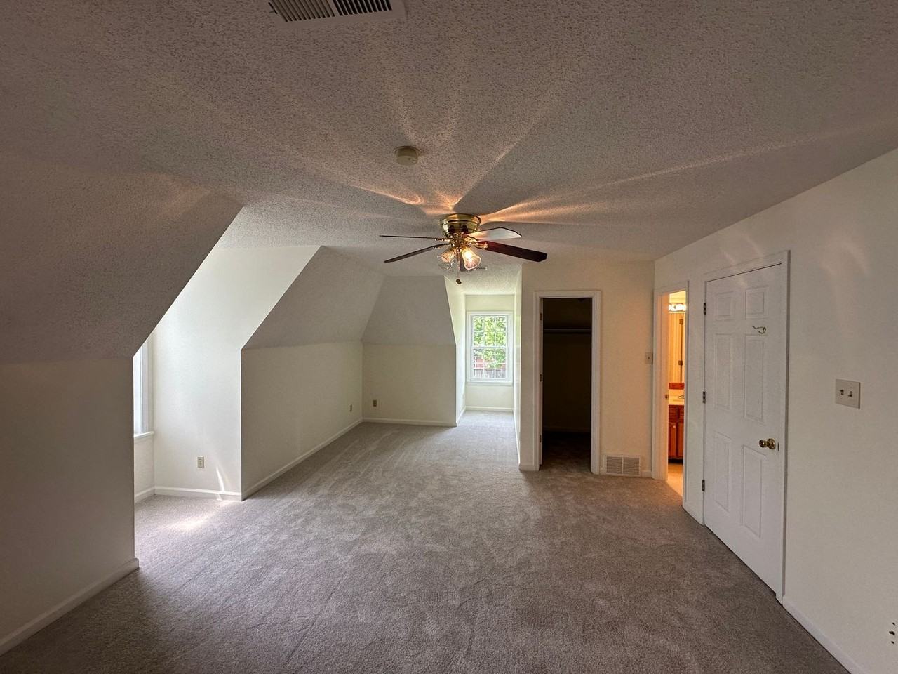 3510 Sara Woods Dr - Photo 2 of 29