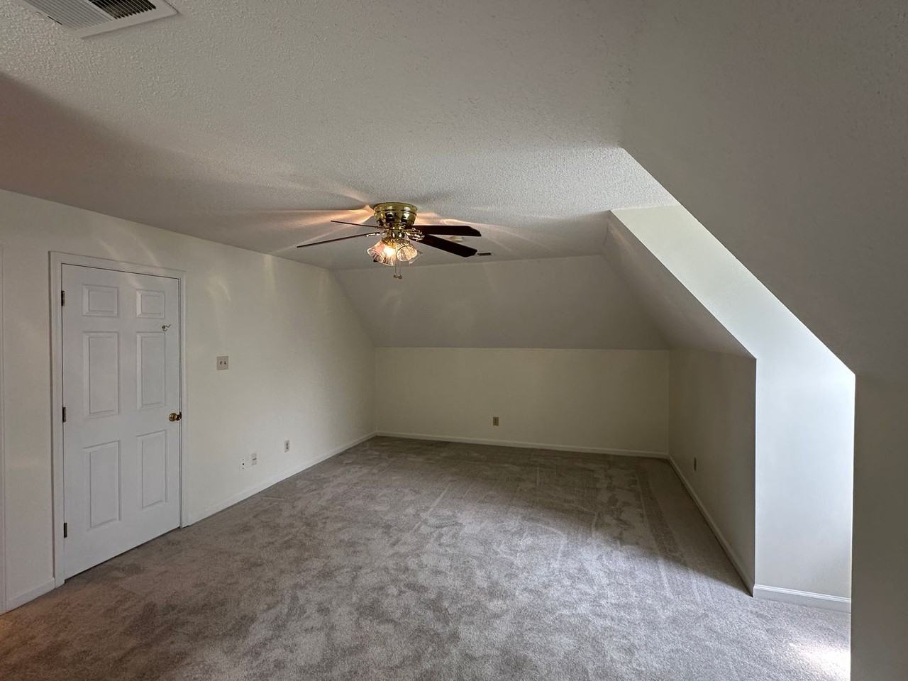 3510 Sara Woods Dr - Photo 3 of 29