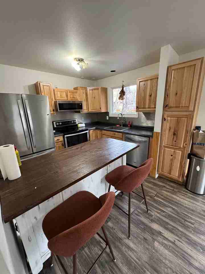 1810 Bellevue Loop - Photo 4 of 19