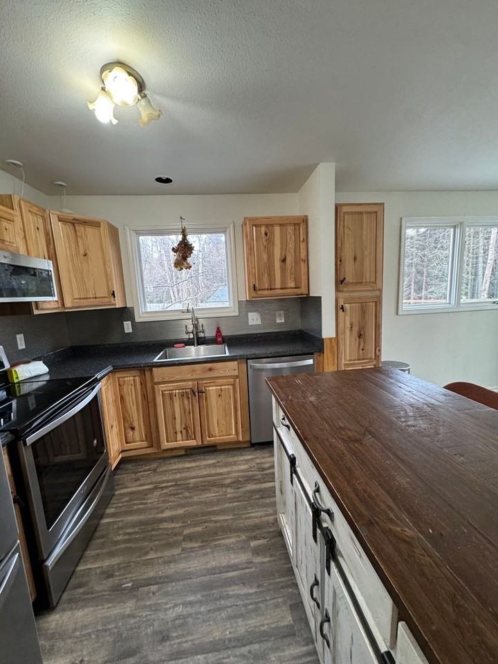 1810 Bellevue Loop - Photo 6 of 19