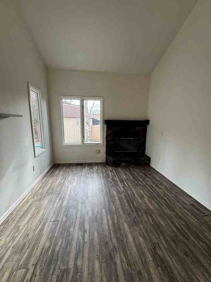 1810 Bellevue Loop - Photo 7 of 19