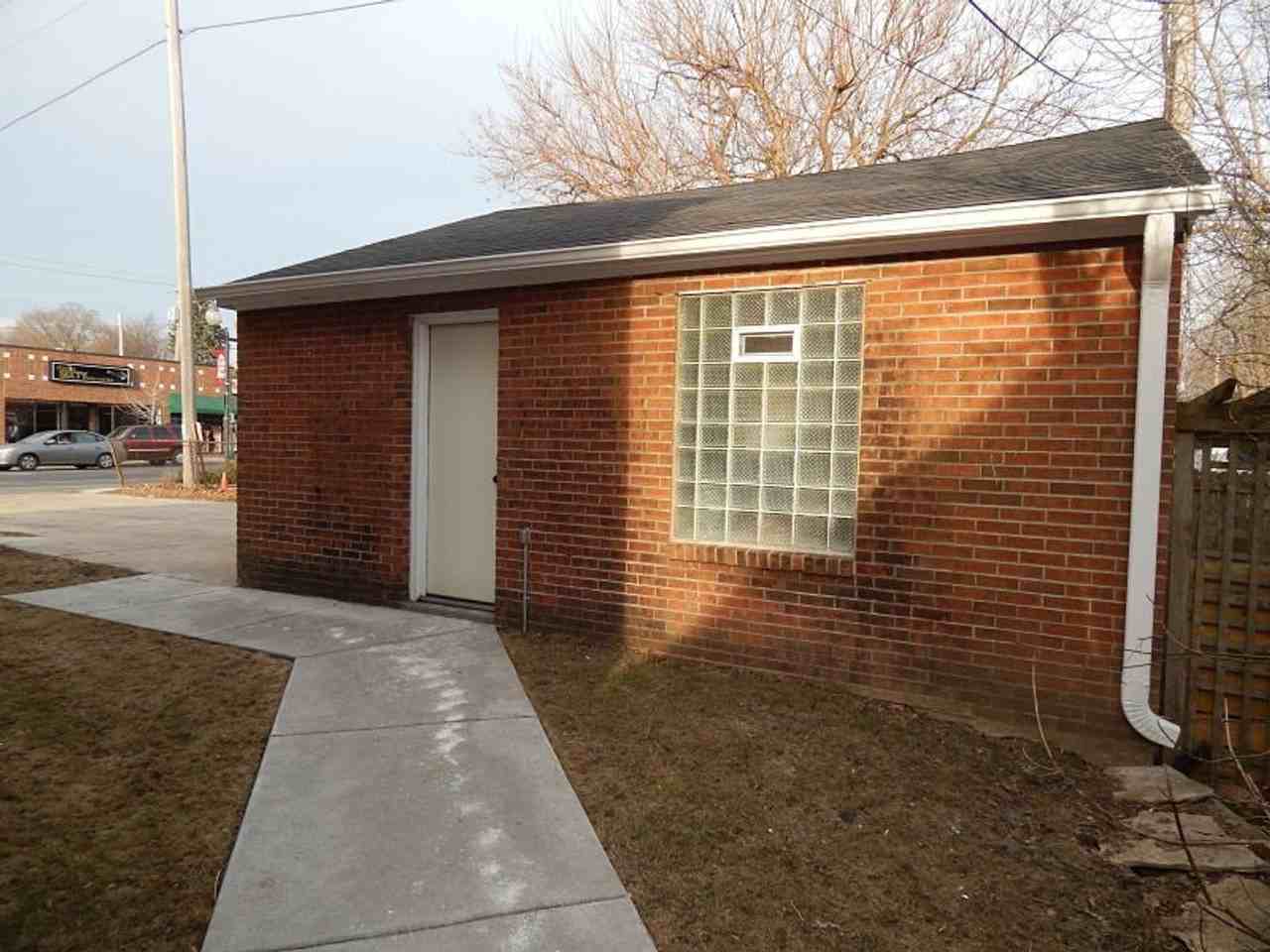 2274 N 61st St - Photo 4 of 12