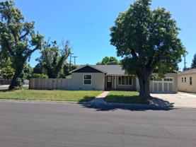 340 N Santa Rosa Ave - Photo 1 of 1