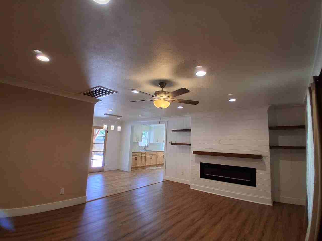340 N Santa Rosa Ave - Photo 3 of 33