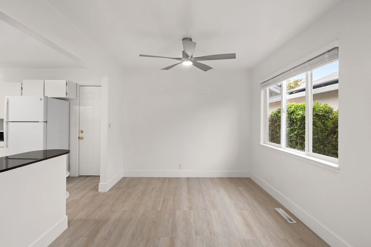 10852 Alderbrook Ln - Photo 5 of 11