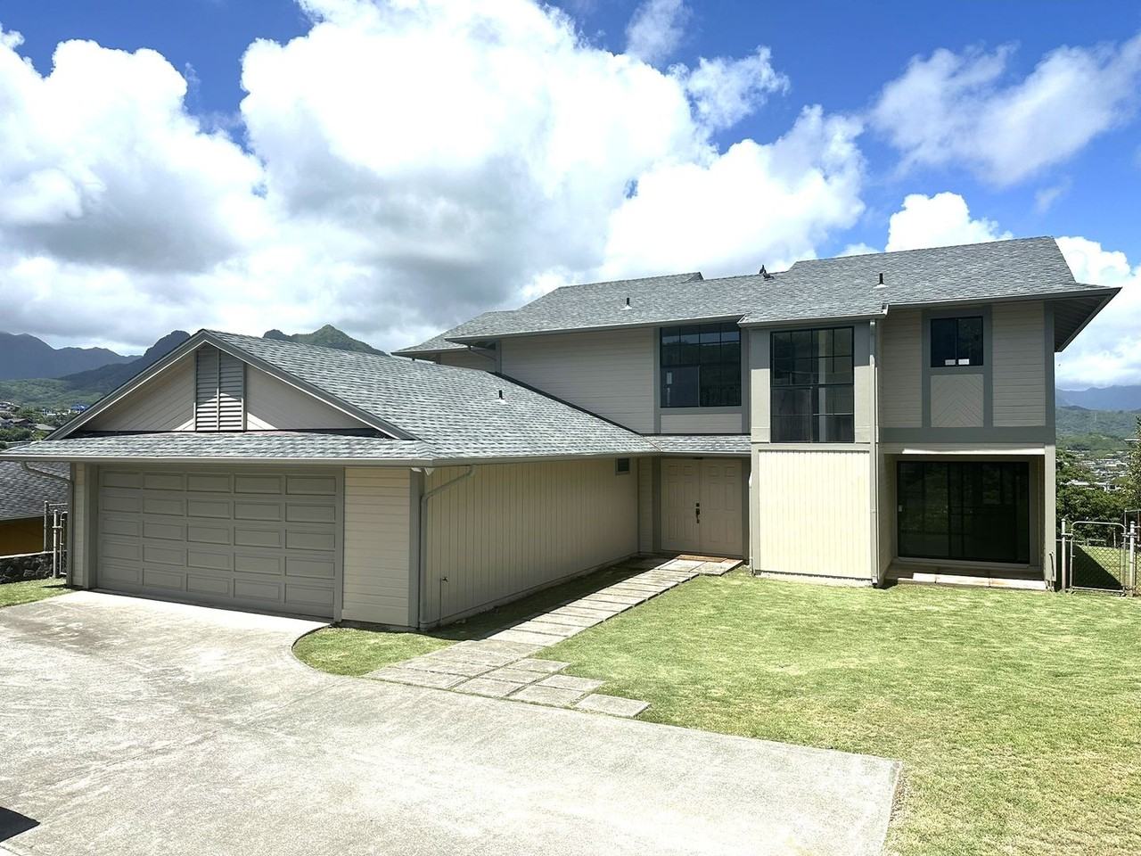 1205 Kupau St - Photo 2 of 29