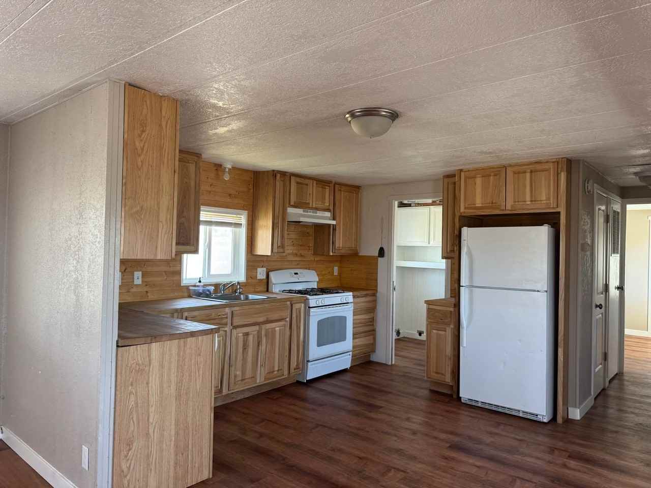2061 Valley Vista Dr - Photo 5 of 15
