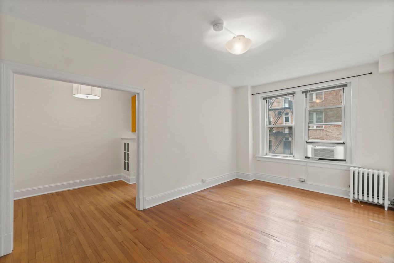 1954 Columbia Rd Nw #304 - Photo 2 of 22