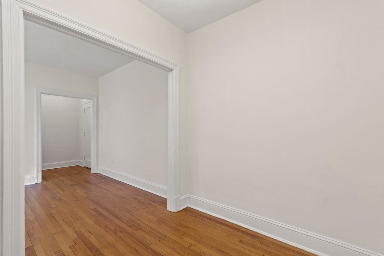 1954 Columbia Rd Nw #304 - Photo 7 of 22
