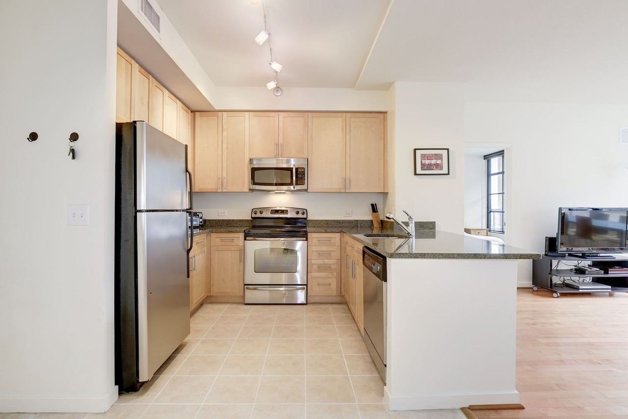 437 New York Ave Nw #510 - Photo 2 of 30