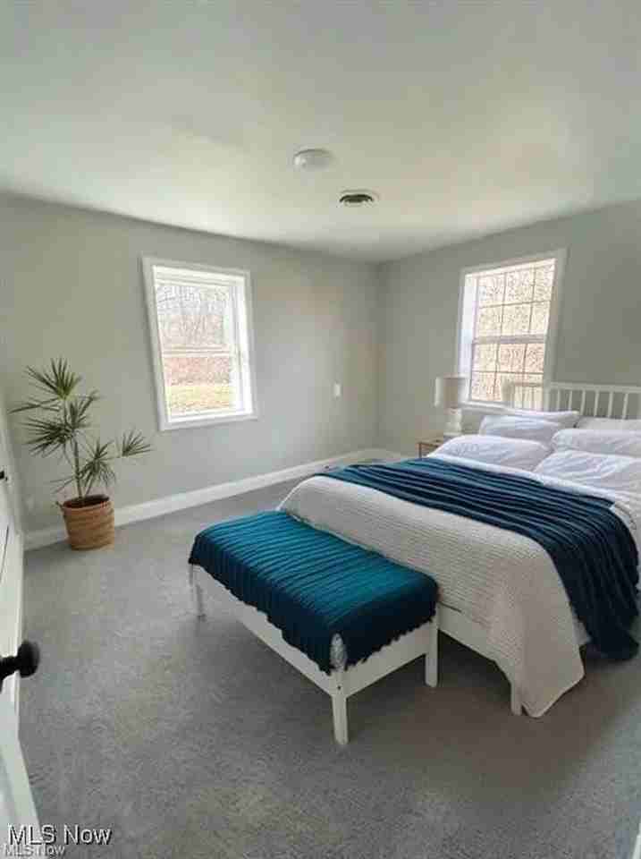 2511 Sherr Ave Se - Photo 4 of 16