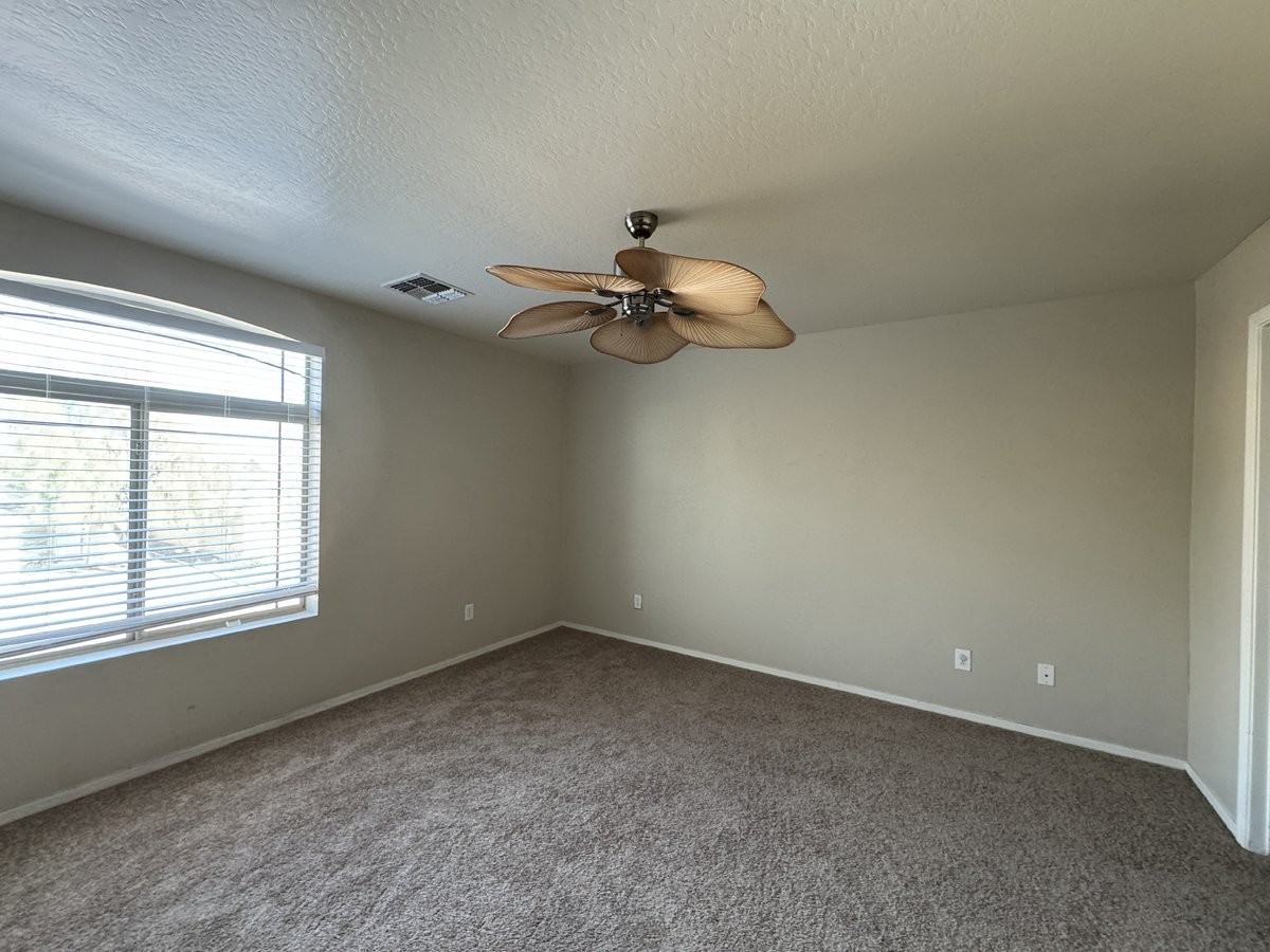 43313 W Cowpath Rd - Photo 5 of 16