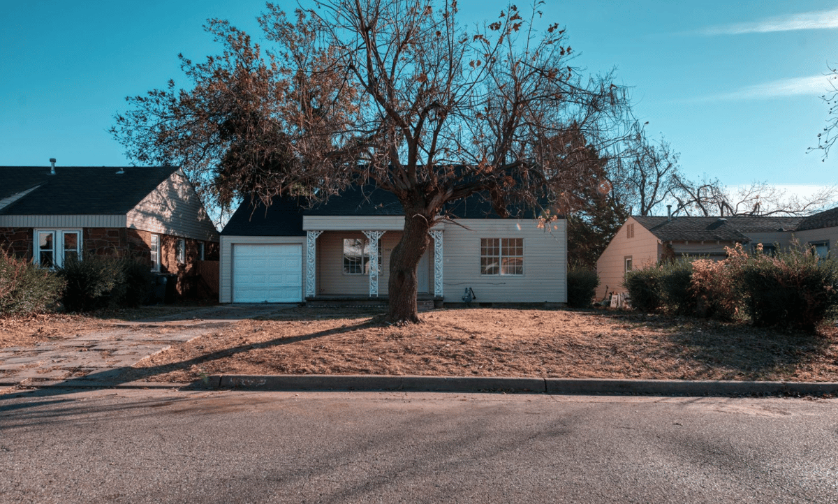 1006 N Lackey St - Photo 2 of 14