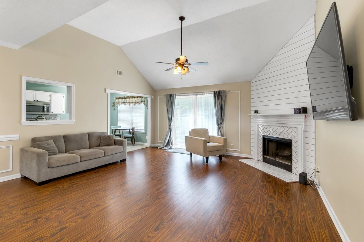 307 Coffee Bluff Villa Rd - Photo 6 of 48