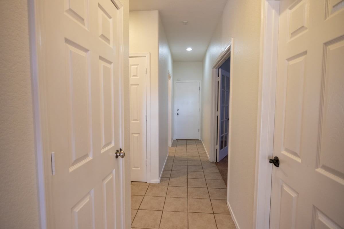 15623 W Ocotillo Ln - Photo 5 of 18