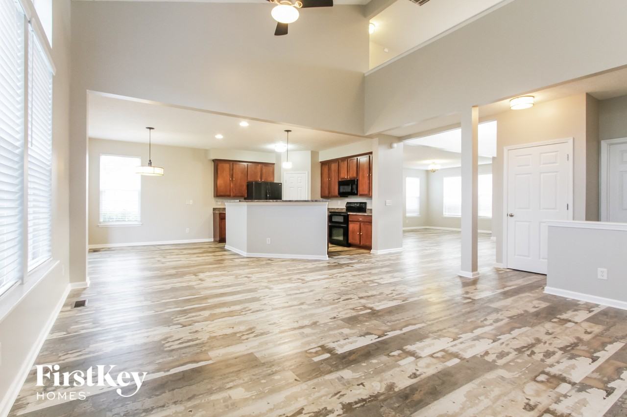 1526 Old Thicket Ct - Photo 3 of 15