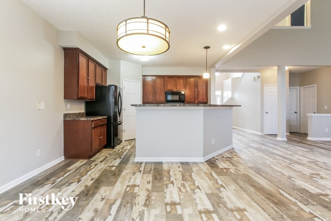 1526 Old Thicket Ct - Photo 4 of 15