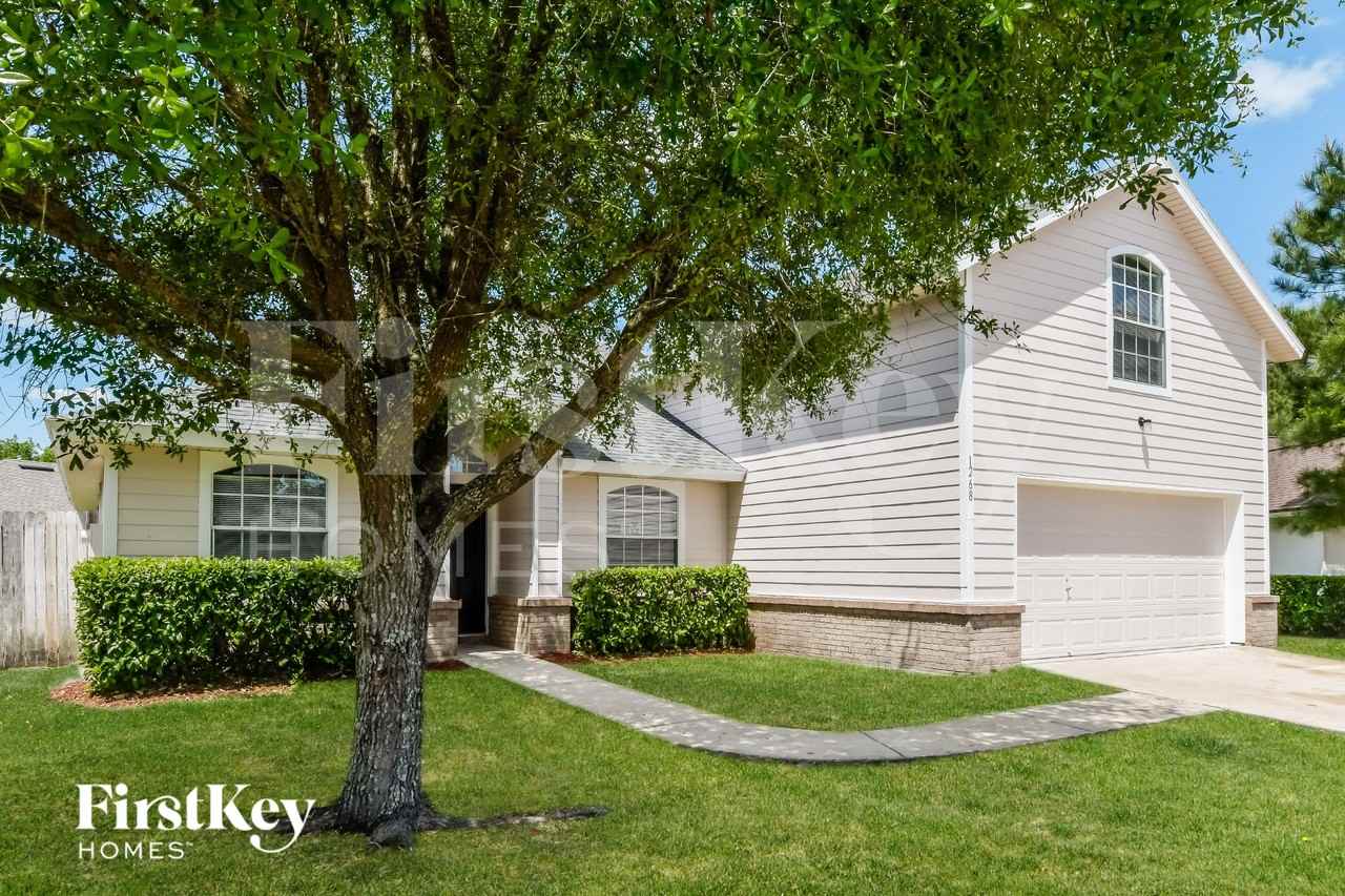 1268 Winding Brook Ct - Photo 2 of 16