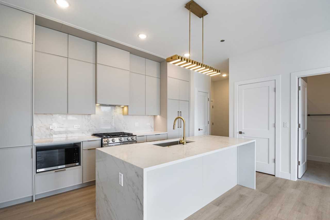1628 N Damen Ave #401 - Photo 5 of 8