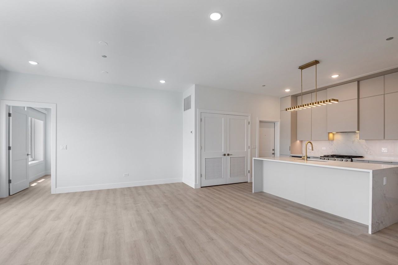 1628 N Damen Ave #401 - Photo 6 of 8