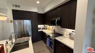 5079 Cedar Ave - Photo 7 of 8
