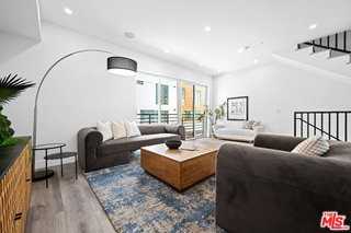 1959 Preuss Rd - Photo 3 of 8