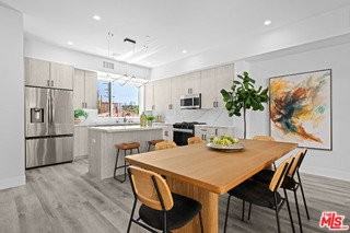 1959 Preuss Rd - Photo 4 of 8