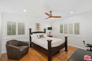 4040 Rosabell St - Photo 4 of 8