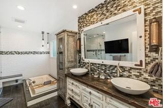 4040 Rosabell St - Photo 6 of 8