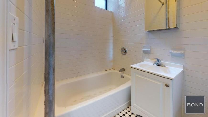 228 E 36th St - Photo 4 of 5