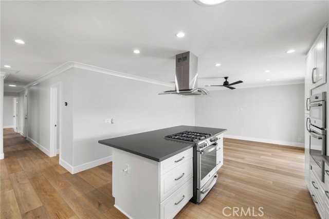 33331 Ocean Hill Dr - Photo 5 of 8