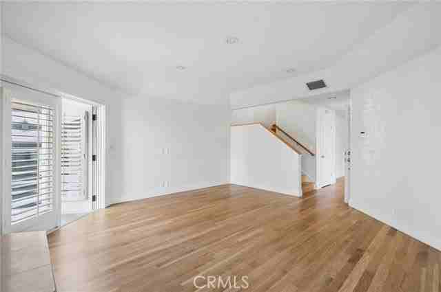 721 Marigold Ave - Photo 2 of 8