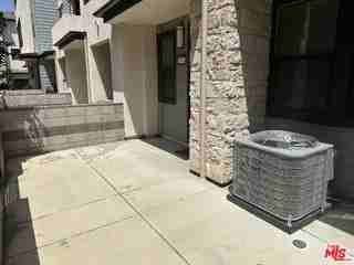 2957 W Lincoln Ave #5 - Photo 3 of 8