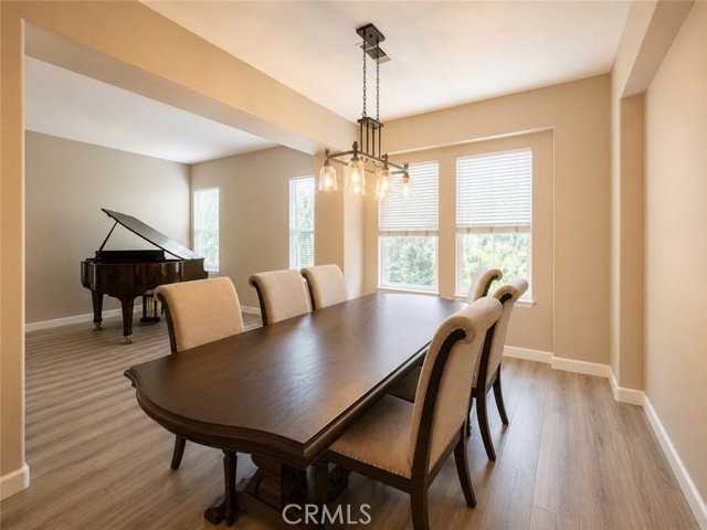 1461 W Harrison Ave - Photo 6 of 7