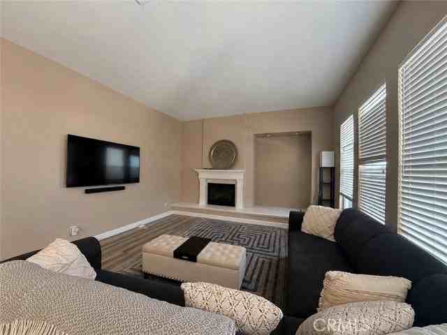 1461 W Harrison Ave - Photo 7 of 7