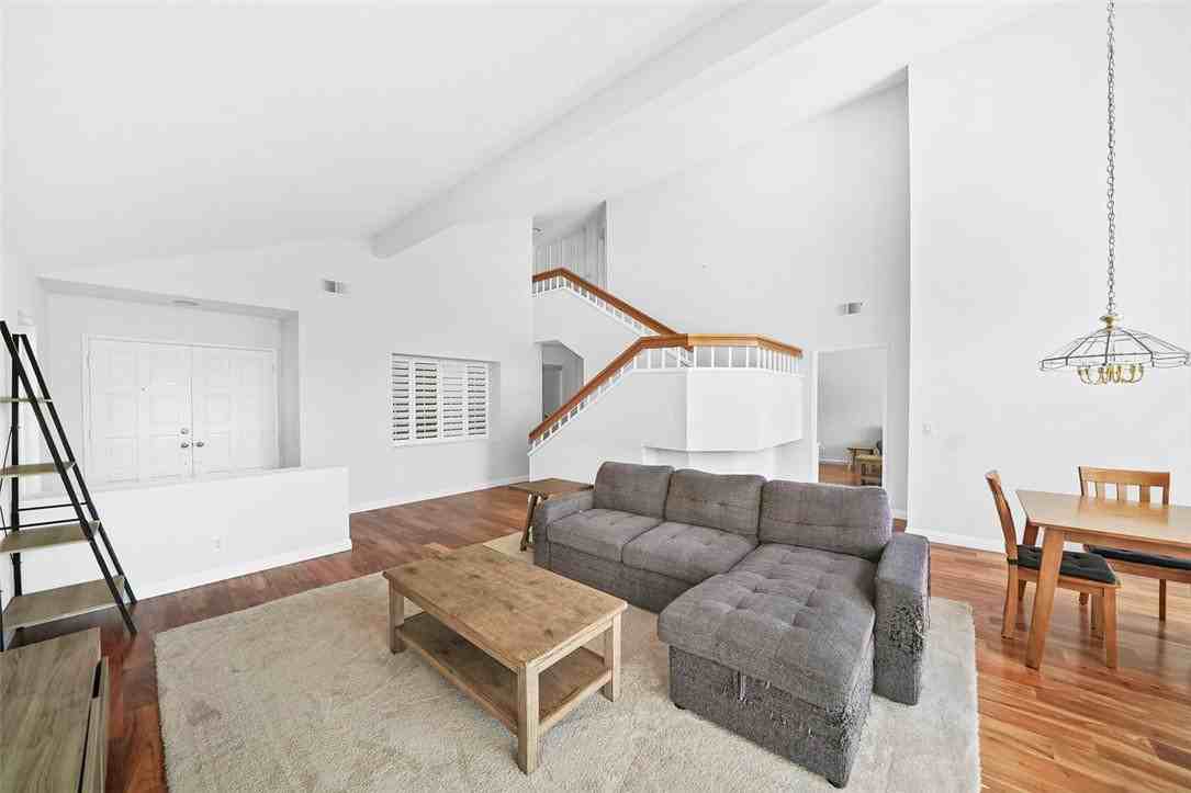 20 San Ramon Dr - Photo 2 of 6