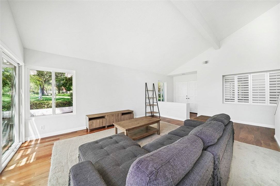 20 San Ramon Dr - Photo 3 of 6