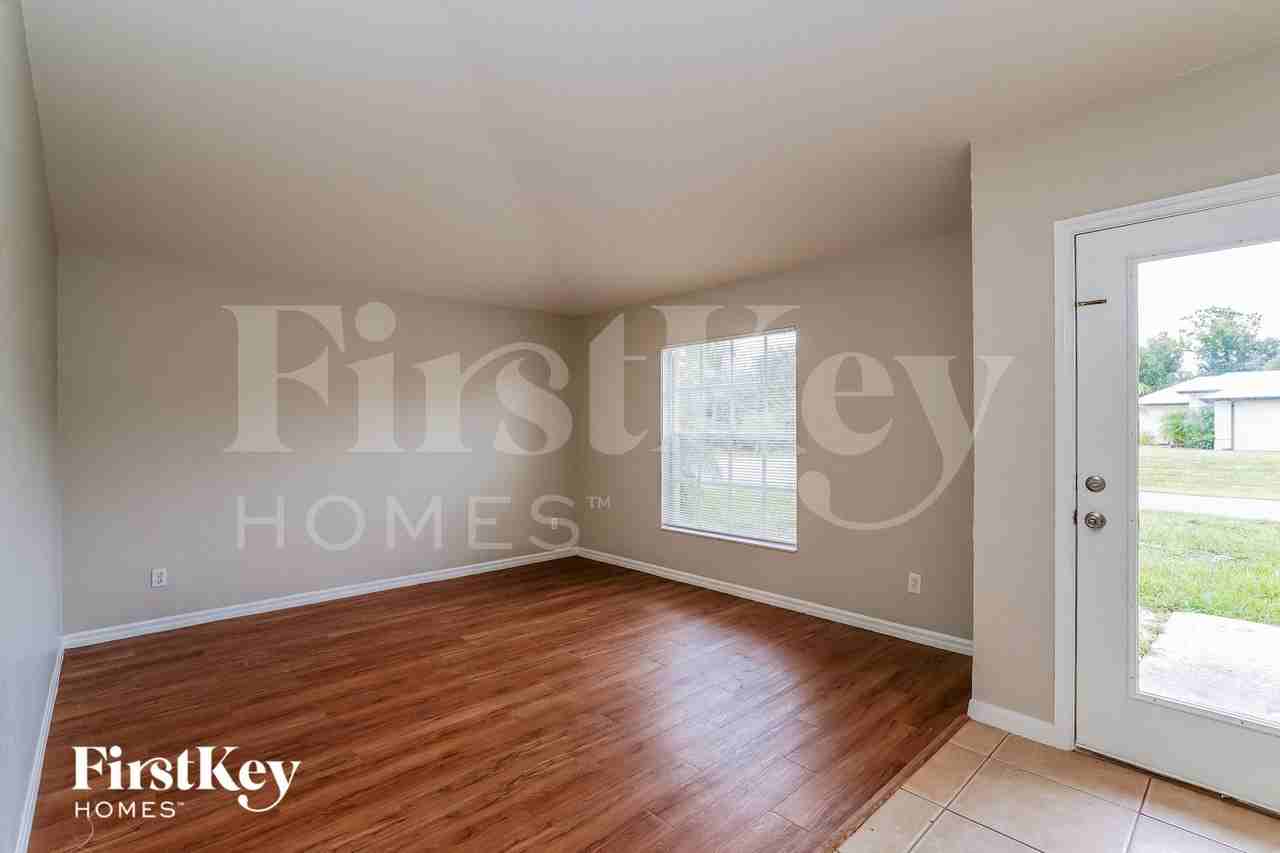 6490 Chabot Ave - Photo 5 of 15