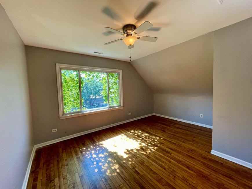 4139 N Western Ave - Photo 2 of 10