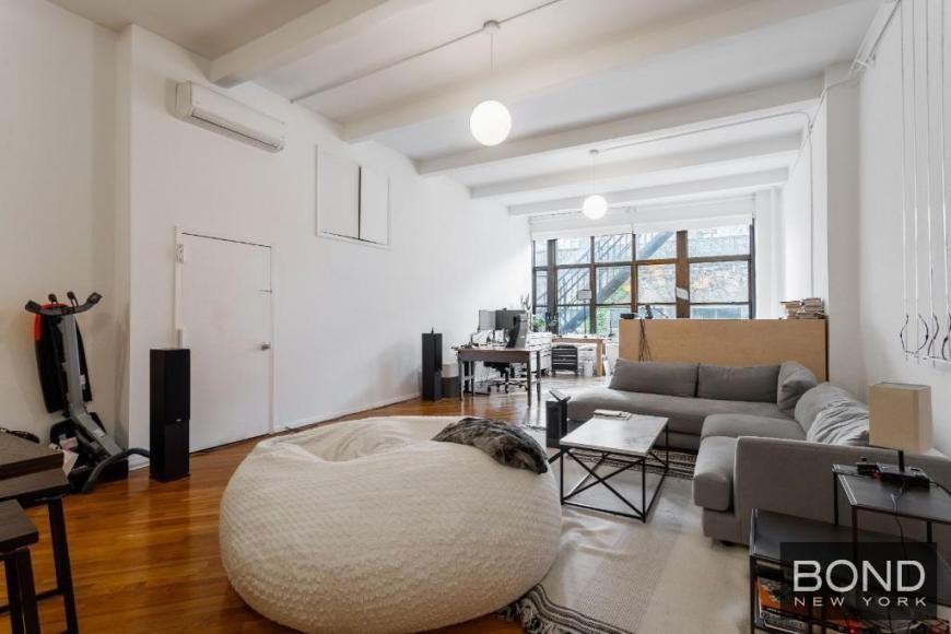 810 Broadway - Photo 2 of 10