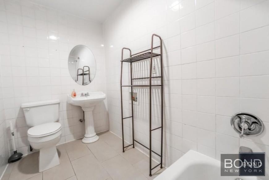 810 Broadway - Photo 7 of 10