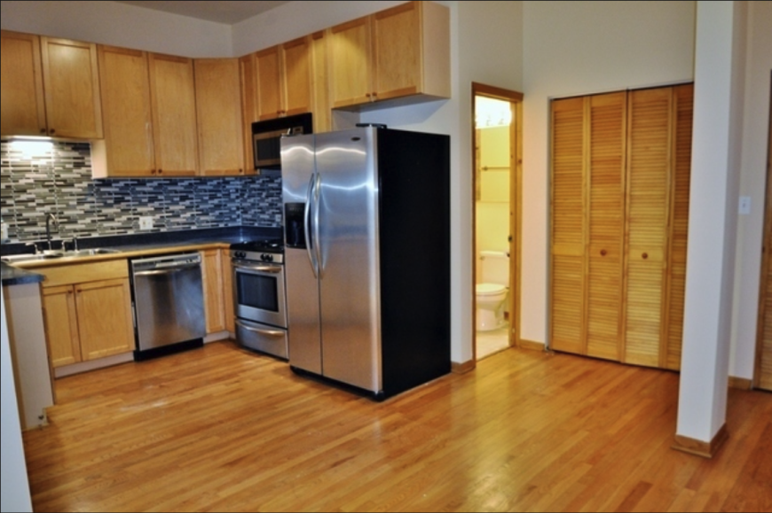 6412 S Woodlawn Ave - Photo 2 of 10